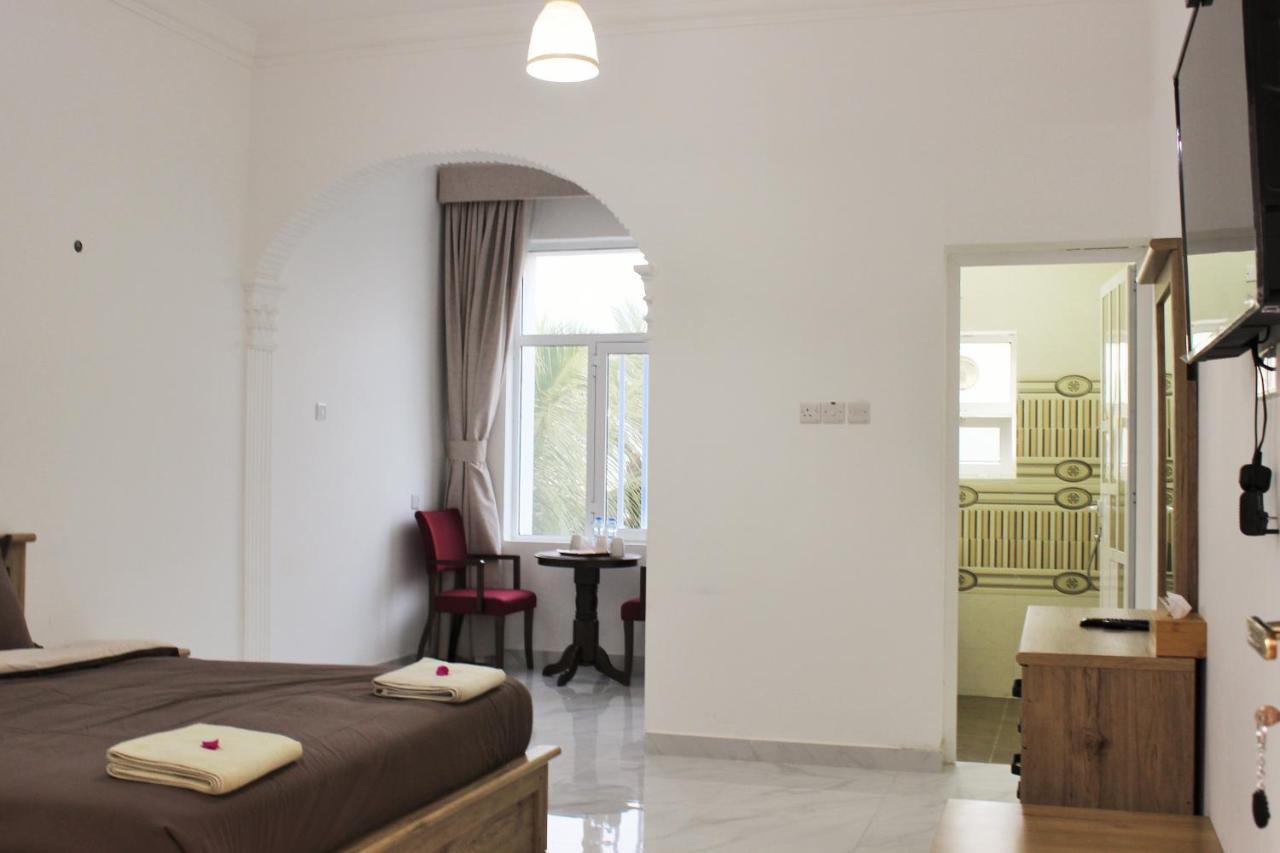 Tiwi Sunrise Hotel Екстериор снимка